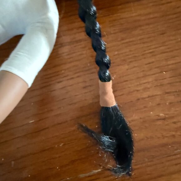 Native American Inspired Collectible Porcelain Doll With Intricate Beadwork & Su - Picture 10 of 12